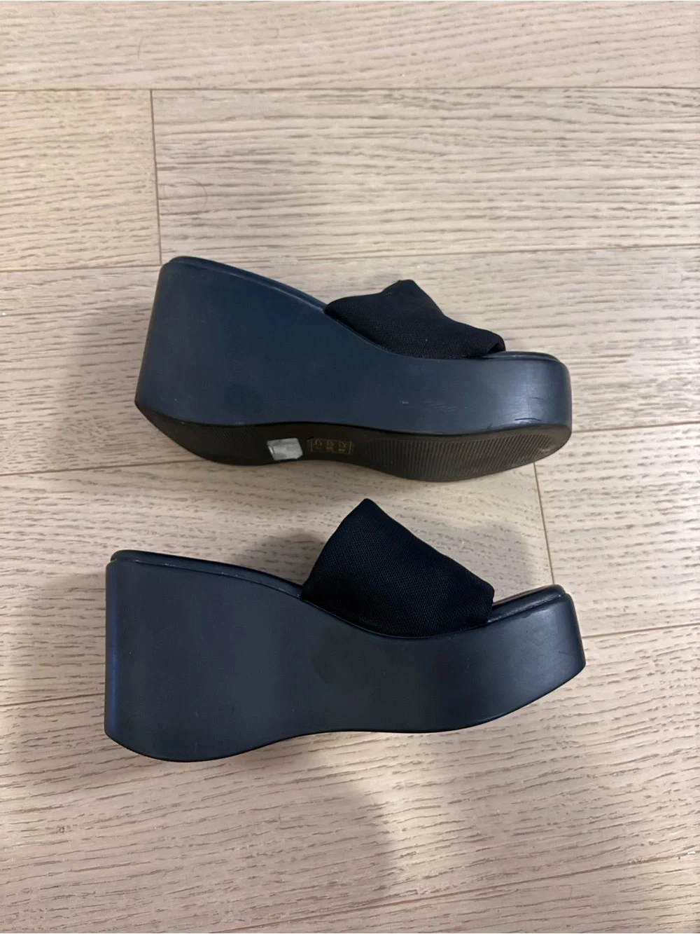 Black Platform Wedge Slide Sandals size 6